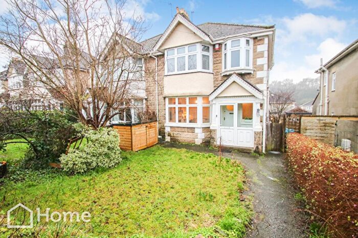 3 Bedroom Semi-Detached House For Sale In Newbridge Road, Bath, Somerset, BA1