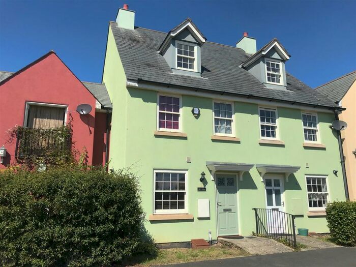 3 Bedroom House To Rent In Greenhill Road, Staddiscombe, Plymouth, PL9