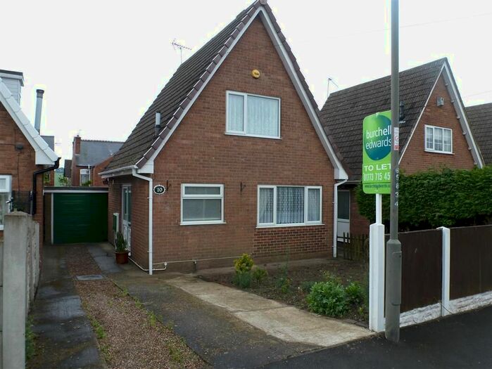 2 Bedroom Bungalow To Rent In Park Close, Pinxton, Nottingham, NG16