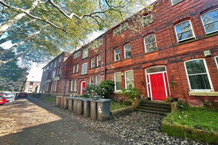 2 Bedroom Flat To Rent In Park Terrace, Liverpool, L22