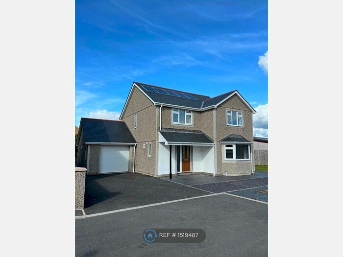 3 Bedroom Detached House To Rent In Bro Gwystl, Y Ffor, Pwllheli, LL53