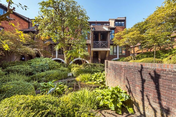 1 Bedroom Maisonette To Rent In Mallard Place, Twickenham, TW1