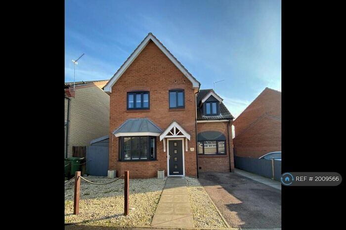 4 Bedroom Detached House To Rent In Horsley Drive, Great Yarmouth, NR31