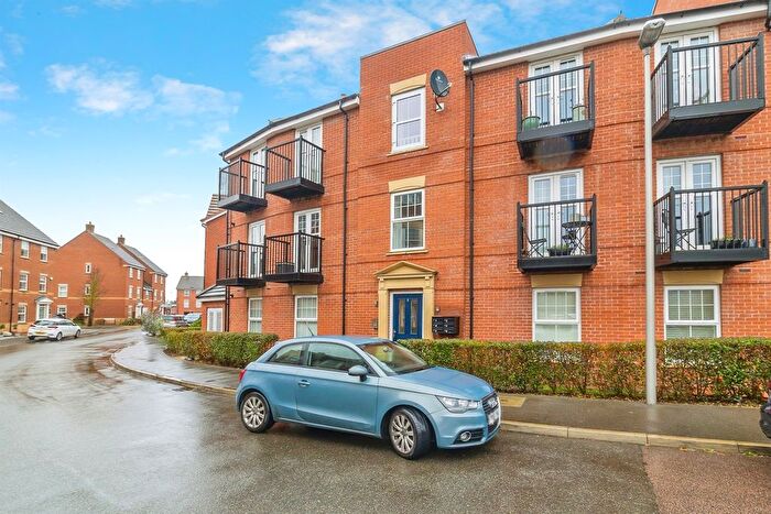 2 Bedroom Flat For Sale In Summerlin Drive, Woburn Sands, Milton Keynes, MK17
