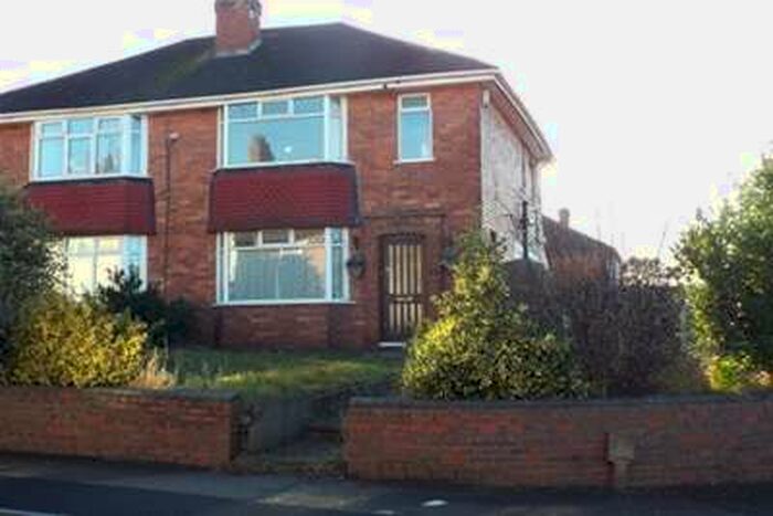3 Bedroom House To Rent In Heath Road, Stapenhill, Burton On Trent. DE15