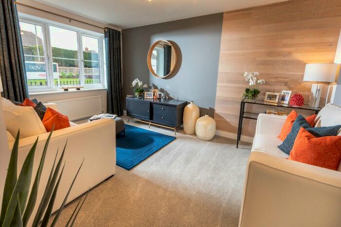 3 Bedroom End Of Terrace House For Sale In Chestnut Drive, Louth, Lincolnshire, LN11