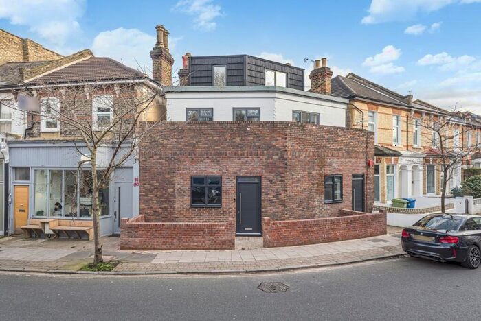 2 Bedroom Flat To Rent In Melbourne Grove East Dulwich, SE22