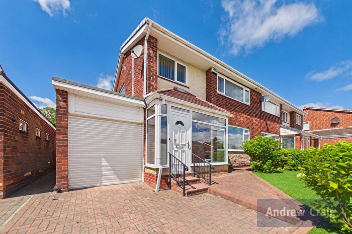 3 Bedroom Semi-Detached House For Sale In Byron Close, Ouston, DH2
