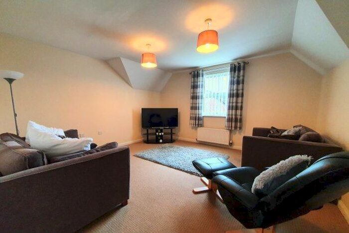 3 Bedroom Flat To Rent In Frankfield Mews, Middlesbrough, TS9