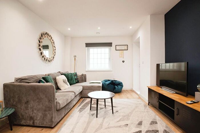 1 Bedroom Apartment To Rent In Brickworks, Trade Street, CF10