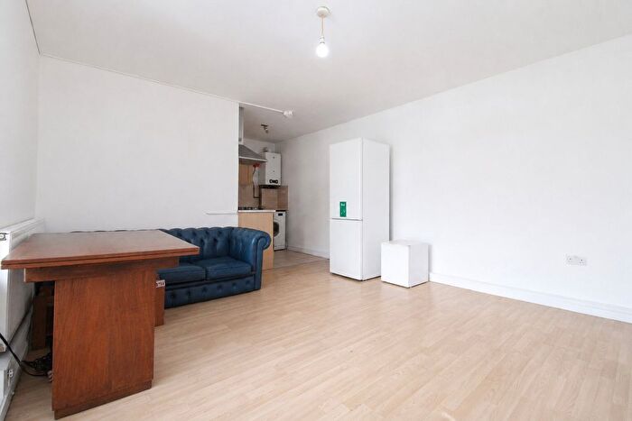 1 Bedroom Flat To Rent In Cardigan Street, Luton, LU1