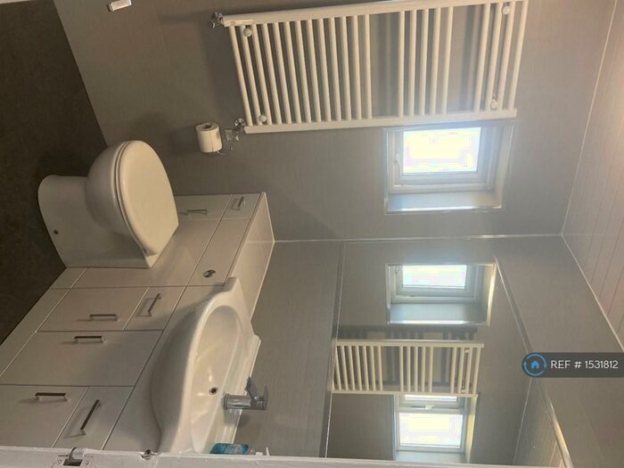 3 Bedroom Terraced House To Rent In Stucley Road, Bideford, EX39