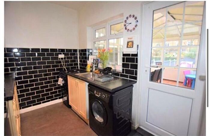 3 Bedroom Terraced House To Rent In Victoria Road, Stanford-Le-Hope, SS17