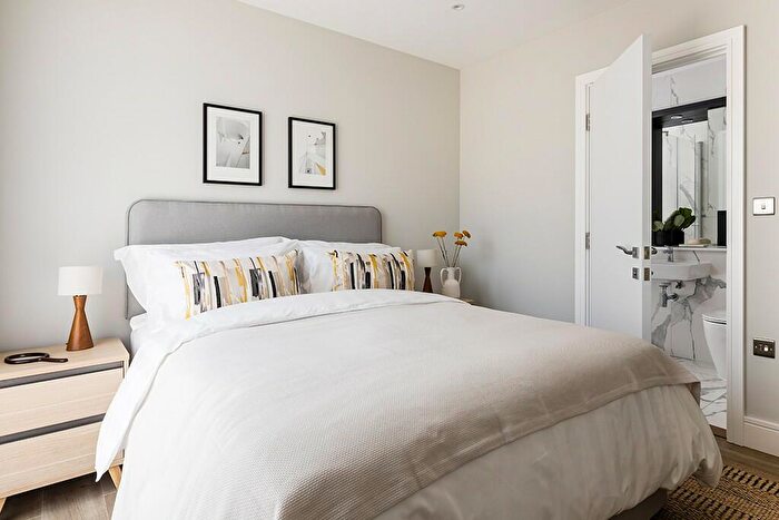 2 Bedroom Apartment To Rent In Neptune Wharf, London, SE8