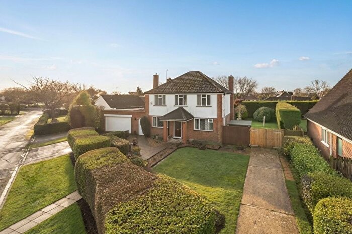 3 Bedroom Detached House For Sale In Shirley Drive, Felpham, PO22