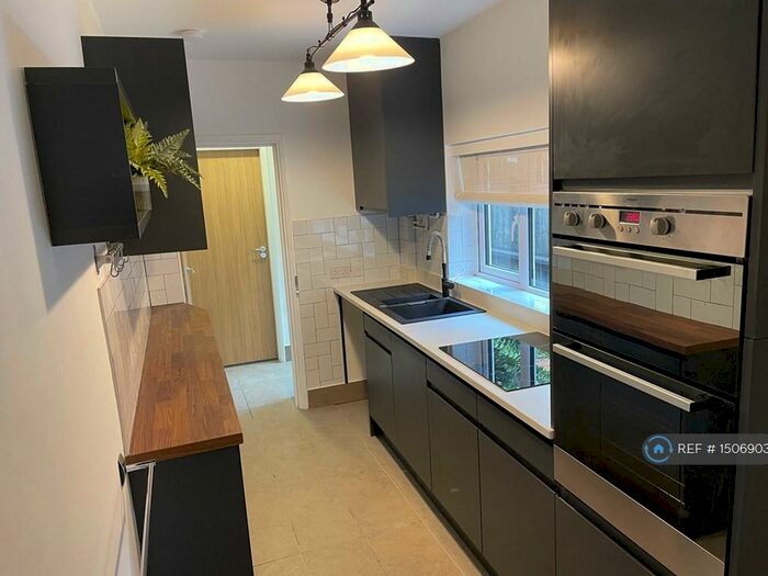 3 Bedroom Terraced House To Rent In Rugby Street, Leicester, LE3