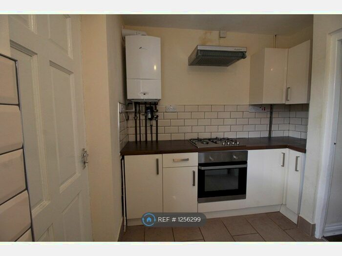 3 Bedroom Terraced House To Rent In Flaxton Grove, Birmingham B33