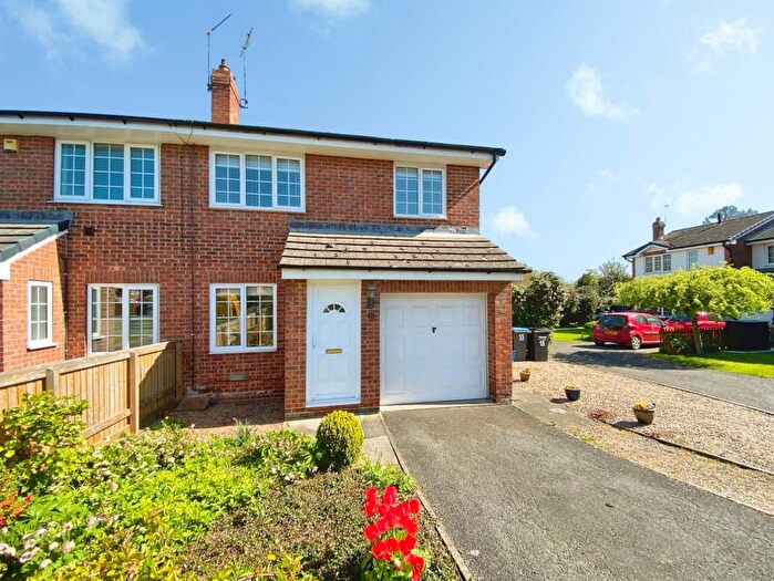 3 Bedroom Property For Sale In Manor Close, Topcliffe, Thirsk, YO7