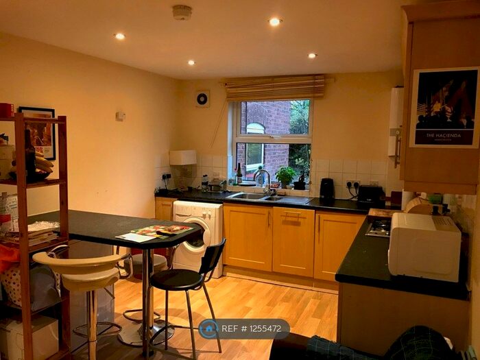 4 Bedroom Flat To Rent In Heaton Road, Manchester M20