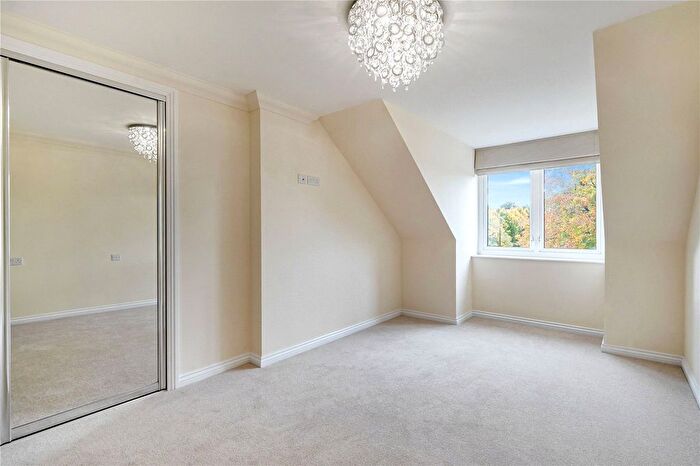1 Bedroom Flat For Sale In Chiltern Lodge, Princes Risborough, HP27