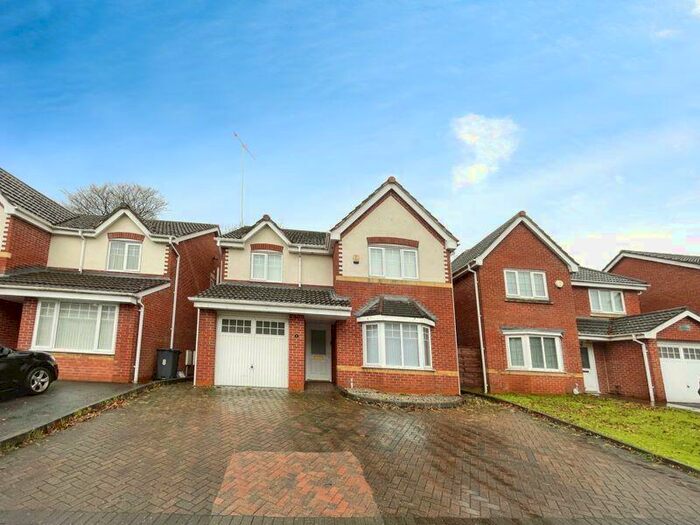 4 Bedroom Detached House To Rent In Tunstall Close, Bury, BL9