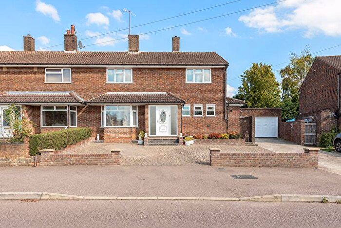 4 Bedroom Semi-Detached House For Sale In Highbarns, Hemel Hempstead, HP3