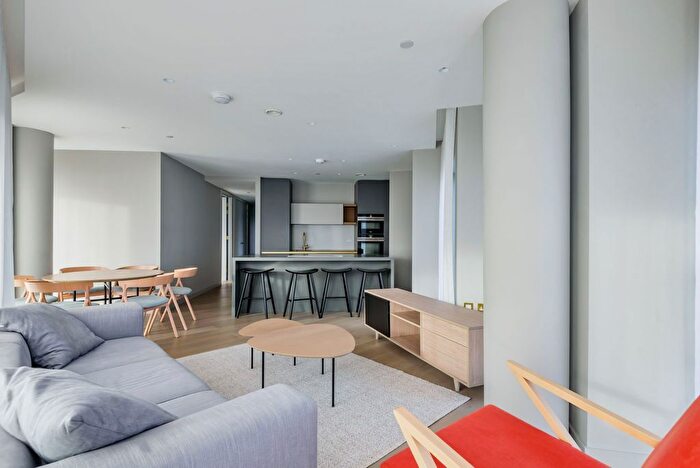 3 Bedroom Flat For Sale In Peninsula Riverfront, Cutter Lane, Greenwich Peninsula, SE10