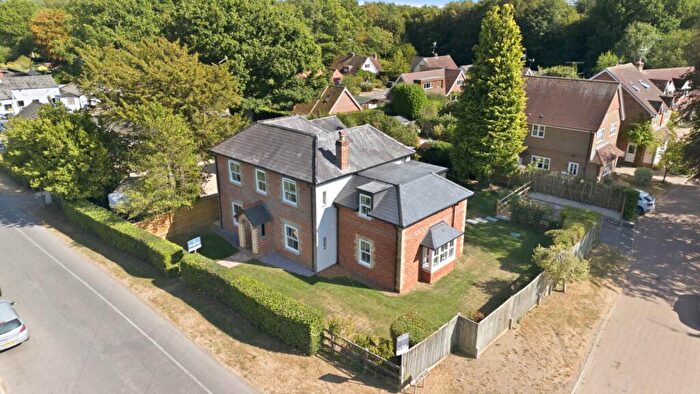 5 Bedroom Detached House For Sale In Stoke Row, Henley-on-Thames, RG9