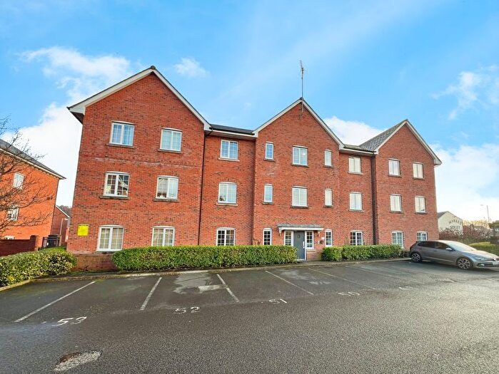 2 Bedroom Flat For Sale In Douglas Chase, Radcliffe, M26