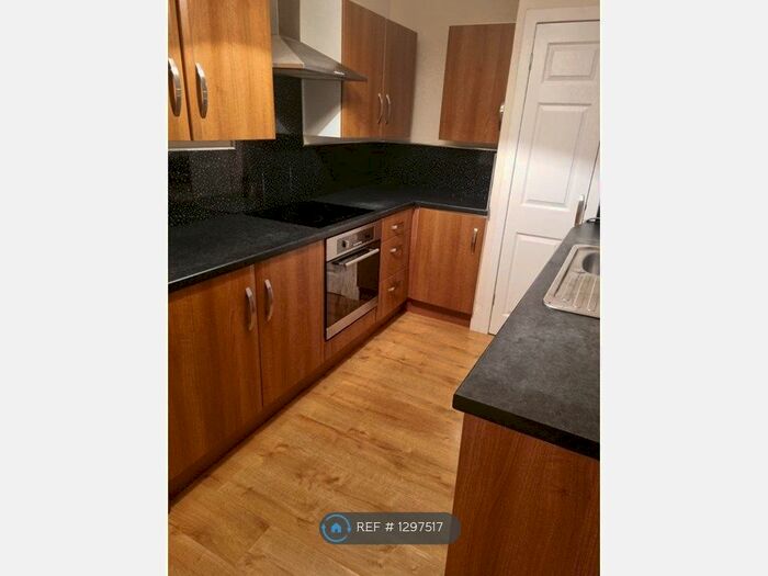 2 Bedroom Flat To Rent In Cathcart Street, Greenock PA15