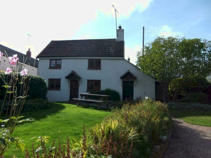 3 Bedroom Detached House To Rent In Smallridge, Axminster, Devon, EX13