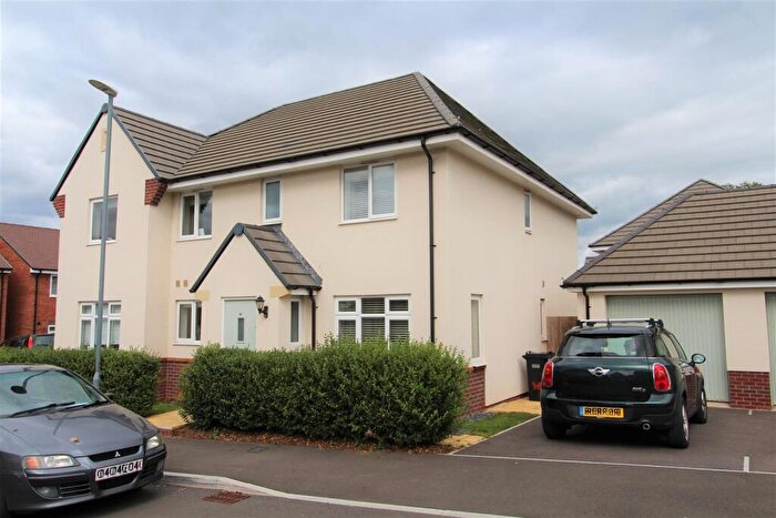 3 Bedroom Semi Detached House To Rent In Augustus Avenue, Keynsham, Bristol, BS31