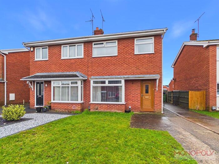 3 Bedroom Semi-Detached House For Sale In Mile Barn Road, Wrexham, LL13