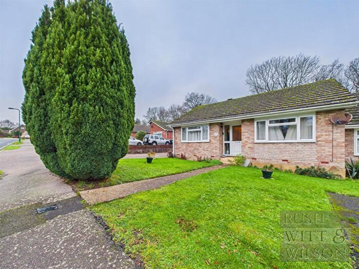 2 Bedroom Bungalow For Sale In Norman Close, Battle, TN33