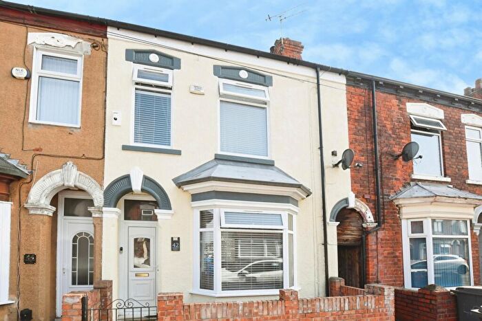 3 Bedroom Terraced House For Sale In Mersey Street, Hull, HU8