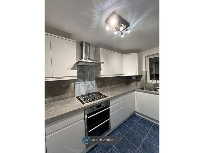 3 Bedroom Terraced House To Rent In Kestrel Avenue, Staines-Upon-Thames, TW18