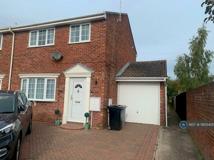 3 Bedroom Semi-Detached House To Rent In Thackers Way, Deeping St. James, Peterborough, PE6