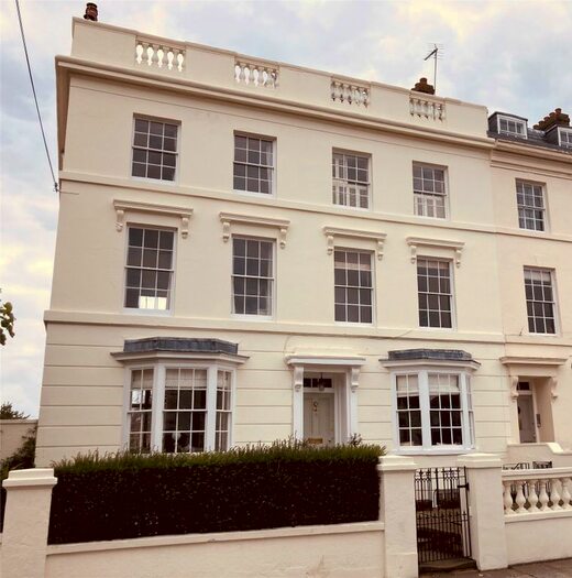 2 Bedroom Flat To Rent In London Road, Canterbury, Kent, CT2