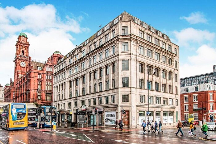 2 Bedroom Apartment To Rent In Oxford Road, Manchester, Greater Manchester, M1