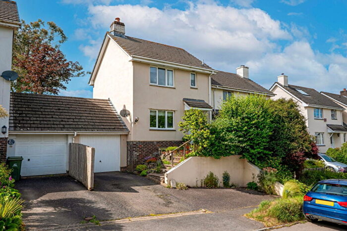 3 Bedroom Detached House For Sale In Mount Pleasant, Littleham, EX39