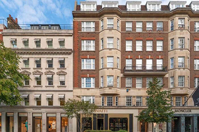 3 Bedroom Terraced House To Rent In Shelton House, - Sloane Street, SW1X