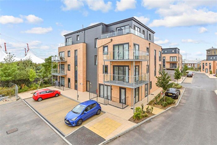 1 Bedroom Flat For Sale In Isabelle Way, Ashford, Kent, TN24