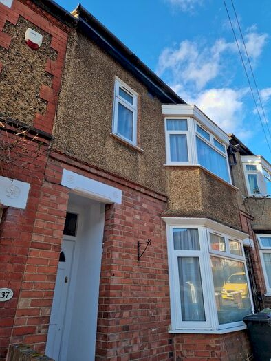 2 Bedroom Terraced House To Rent In Ridgway Road, Luton, LU2