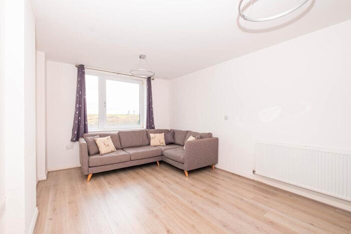 2 Bedroom Apartment For Sale In London Road, Wallington, SM6