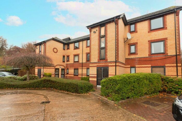 1 Bedroom Flat To Rent In Finchampstead Road, Wokingham RG40