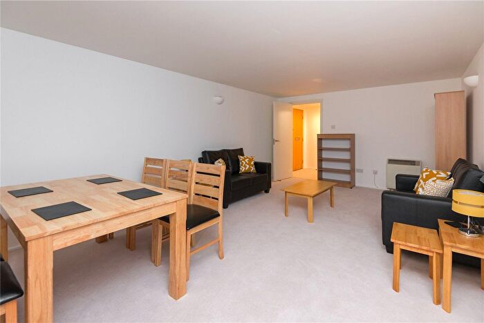 Studio To Rent In Cromwell Road, London, SW7