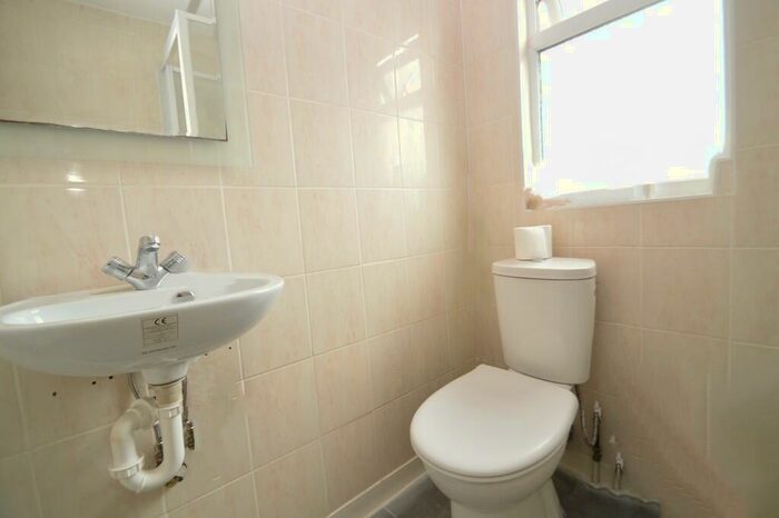 6 Bedroom Terraced House To Rent In Benares Road, London, SE18