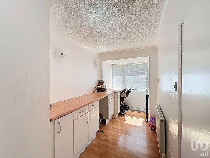 3 Bedroom Terraced House For Sale In The Downs, Harlow, CM20