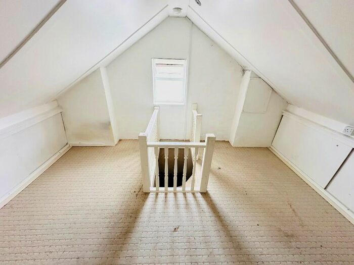 3 Bedroom End Of Terrace House To Rent In St. Pauls Crescent, West Bromwich, West Midlands, B70