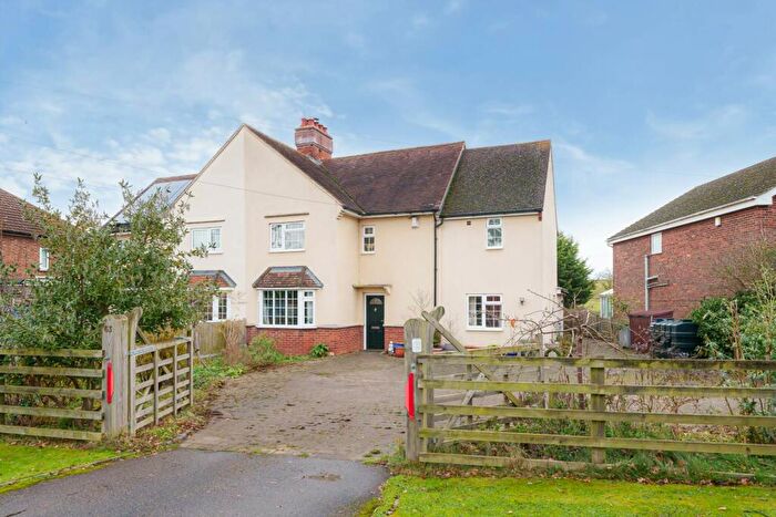 4 Bedroom Semi-Detached House For Sale In Ravensden Road, Renhold, MK41